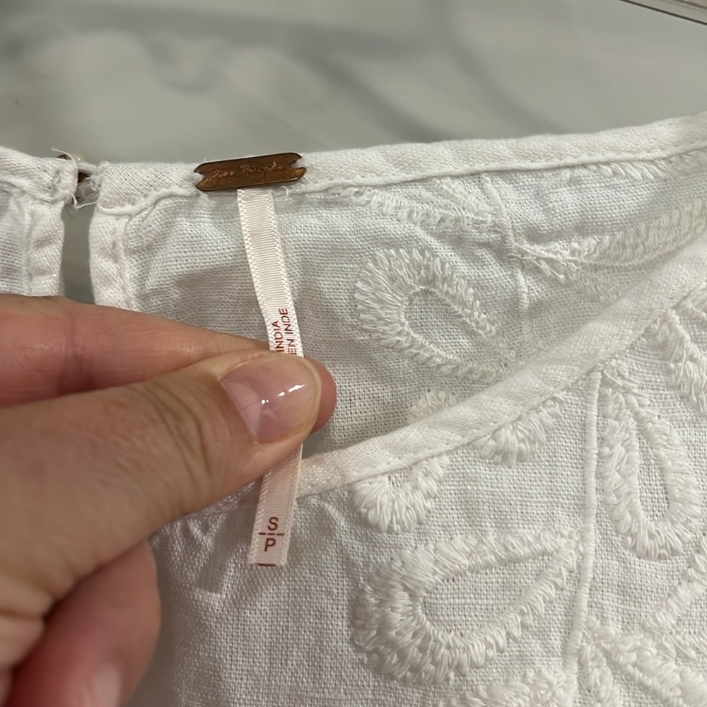Free People - small, Oleander Elegant White Eyelet Embroidered Top - Picture 6 of 8